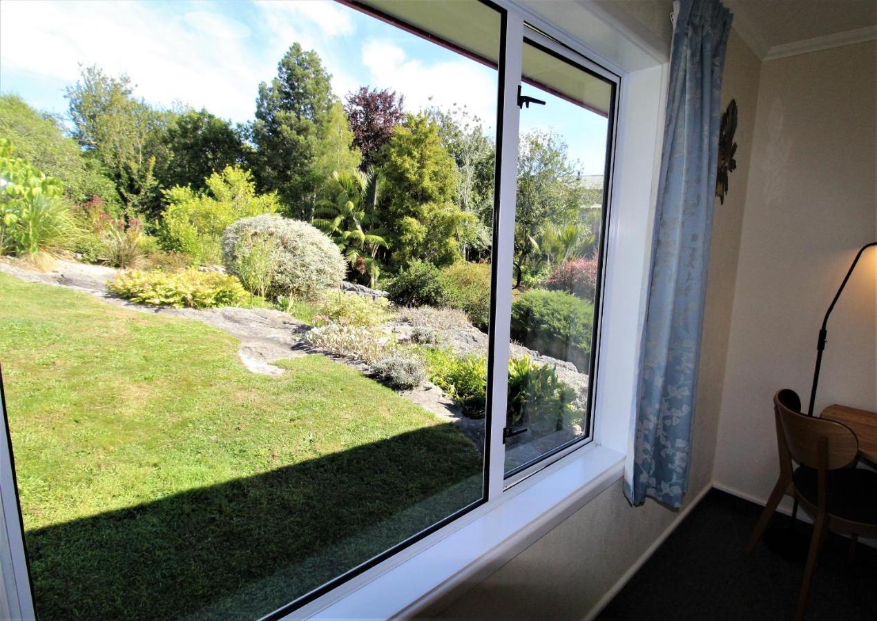 Labyrinth Gardens Guest House Takaka Εξωτερικό φωτογραφία